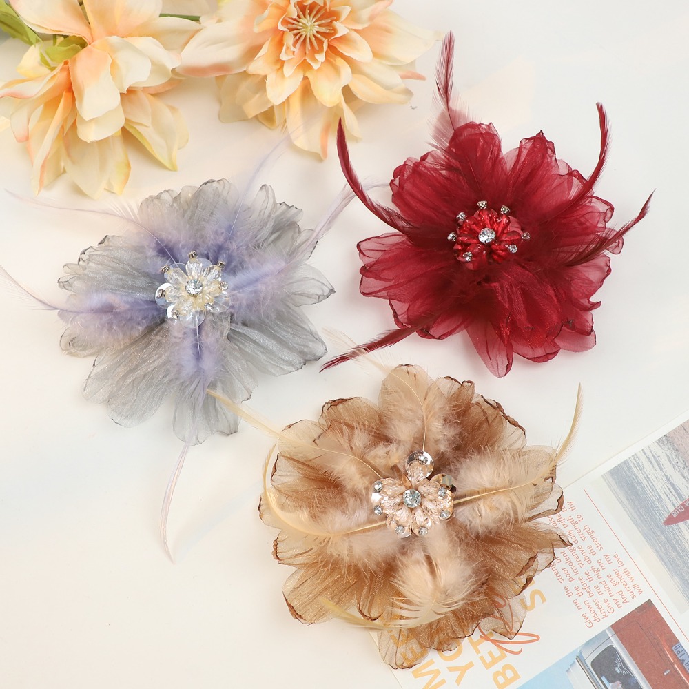 Crystal Mesh Fabric - Broches Artesanais de Malha com Flores