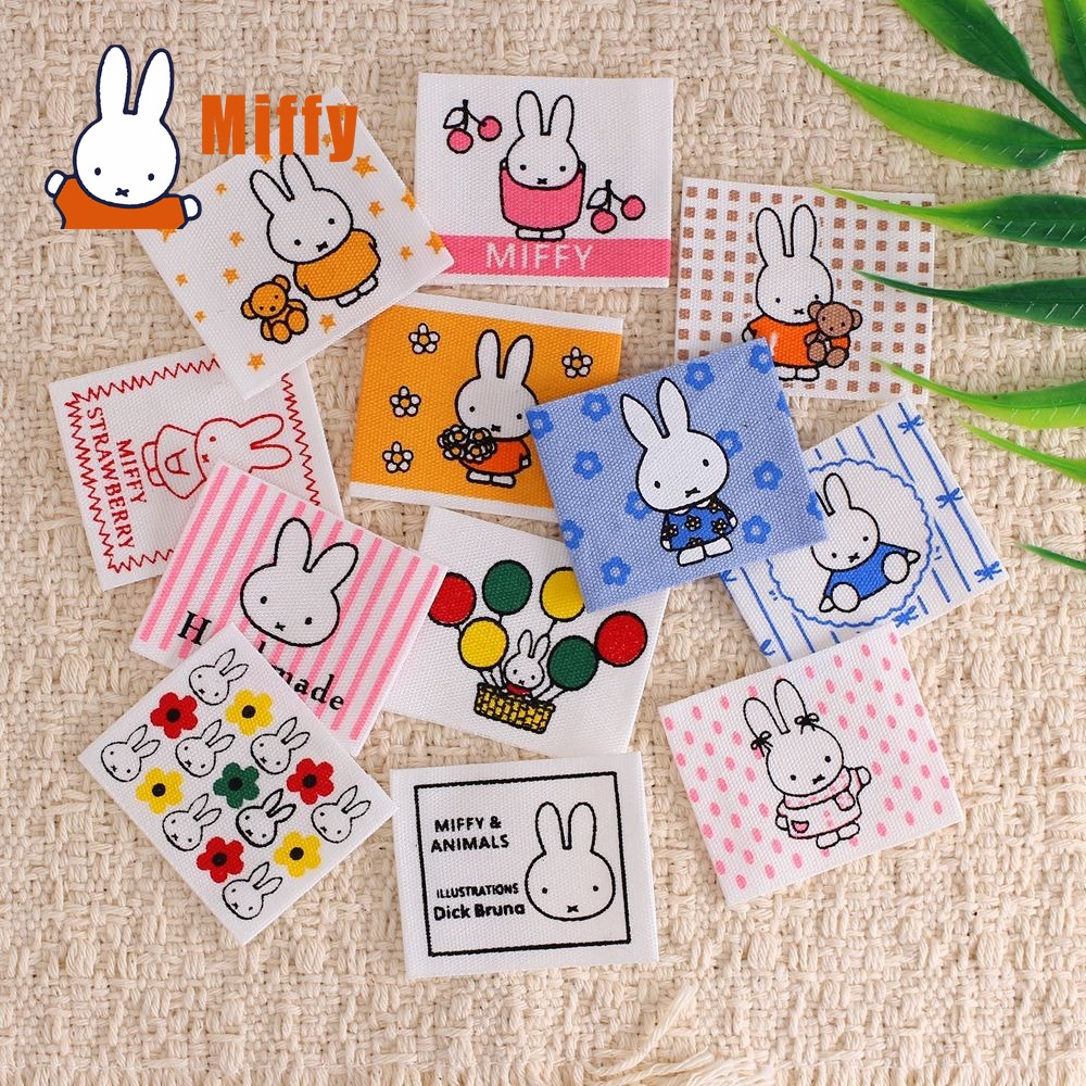 Aplique de Pano Bordado Miffy  - Embellishments For Scrapbooking avaliação e preço