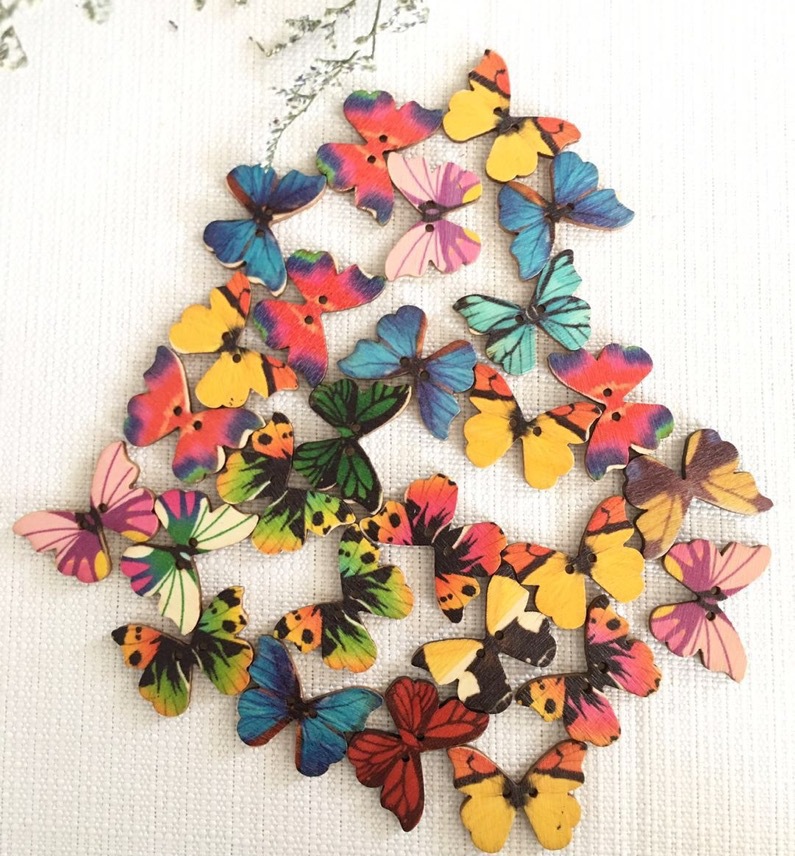 50 peças de botões de madeira  - Embellishments For Scrapbooking avaliação e preço